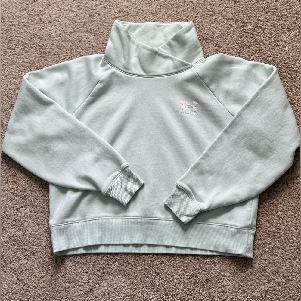 Under Armour, mock neck, cropped sweatshirt (small)